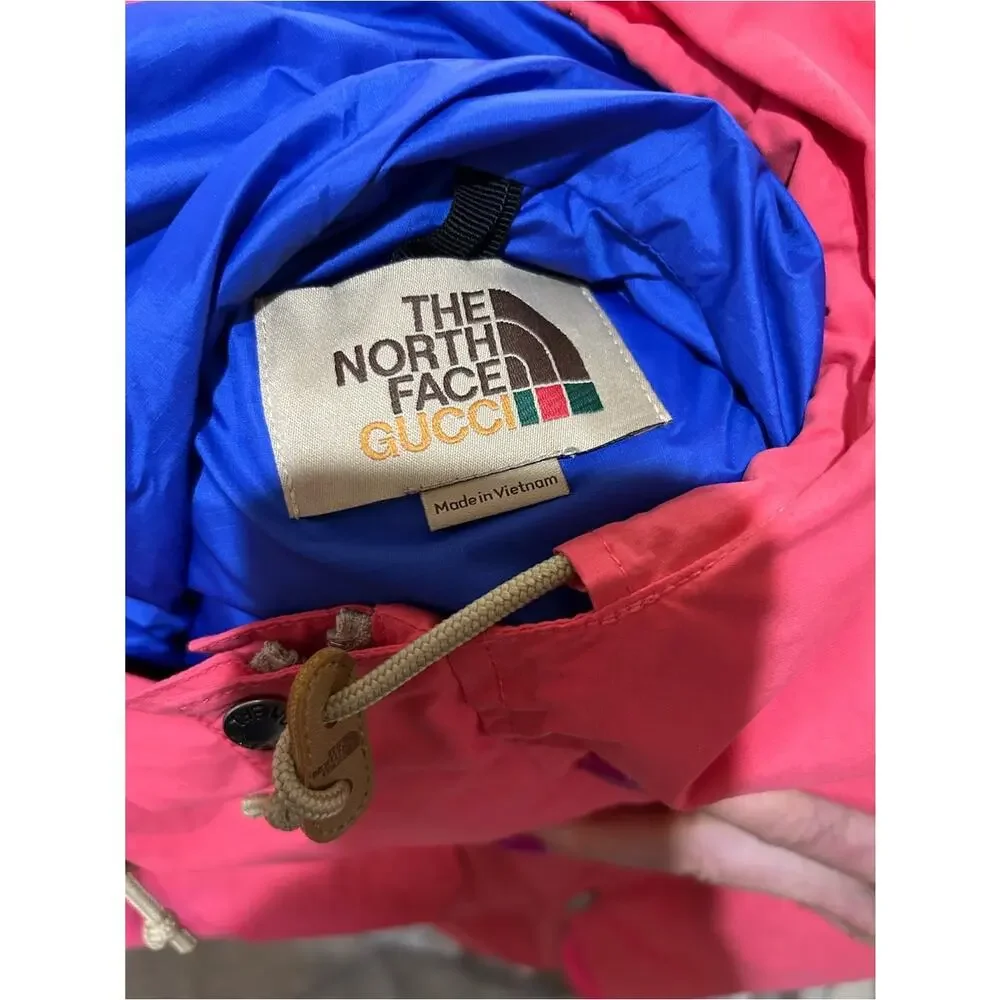 Men's Gucci X North Face, techno lightweight windbreaker size medium NWT